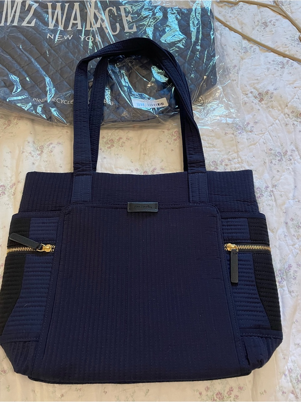 Vera Bradley Small Vera Tote NWT! Retail $108